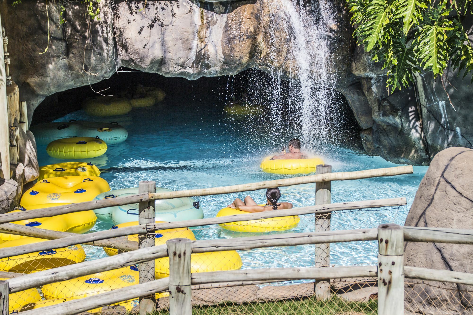 Rio Quente Resorts - Hotel Luupi Exterior photo